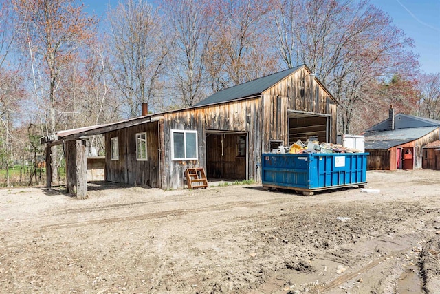 view of outdoor structure with an outdoor structure
