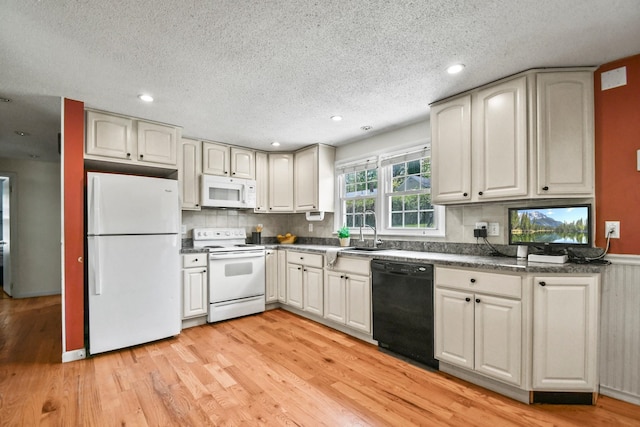 7 Pine St, Hooksett, NH 03106
