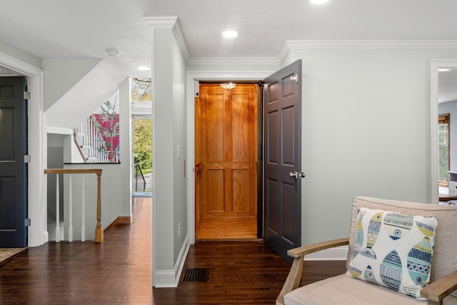 hall with dark wood-style floors, plenty of natural light, crown molding, baseboards, and recessed lighting