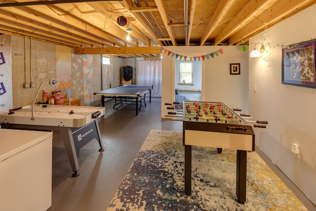 273 Berkshire Rd, Lisbon, NH 03585 - recreation room with concrete floors