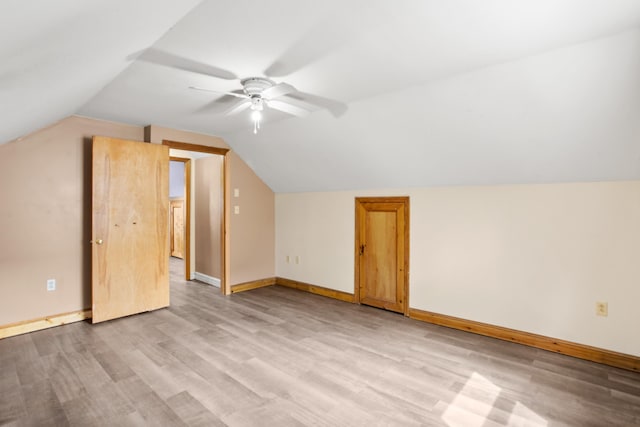 552 Dix St, Manchester, NH 03103 - bonus room with light wood-style flooring, baseboards, vaulted ceiling, and ceiling fan