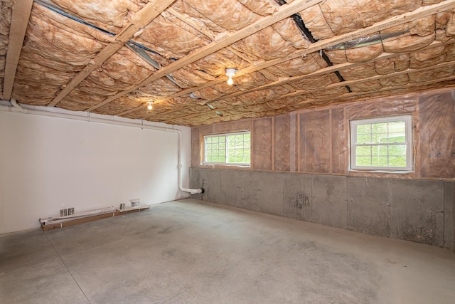 41 Winchester Dr, Hampstead, NH 03826 - view of garage