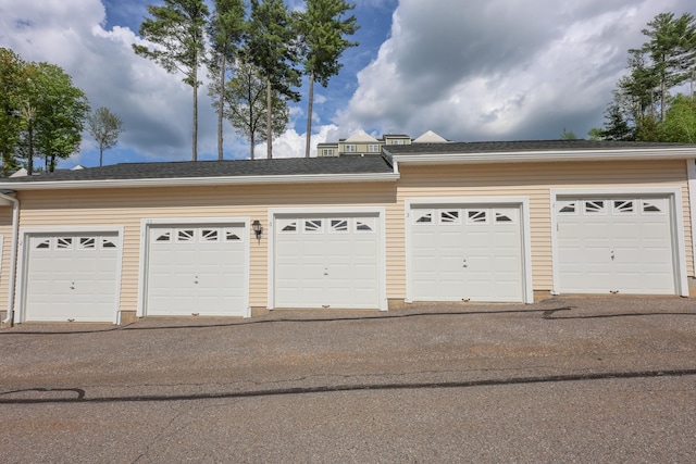 11 Sullivan Way Unit 6, Laconia, NH 03246 - view of garage