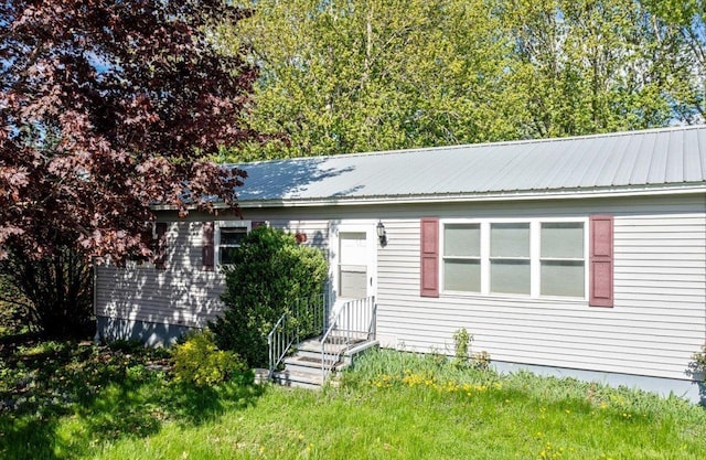 2099 W Shore Rd, Alburgh, VT 05440 - view of front of property featuring metal roof