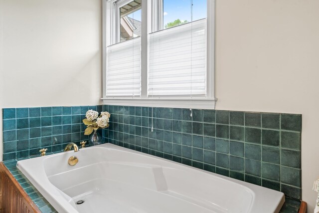 25 Golden Gate Dr, Hooksett, NH 03106 - full bathroom featuring a garden tub