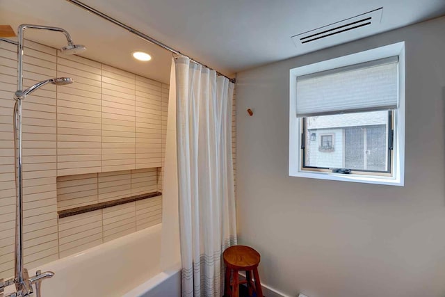 797 Ocean Blvd, Rye, NH 03870 - full bath featuring shower / tub combo with curtain and recessed lighting