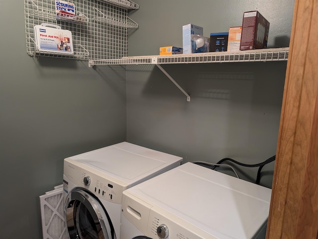 11 Cascade Dr Unit 288, Woodstock, NH 03262 - clothes washing area featuring separate washer and dryer