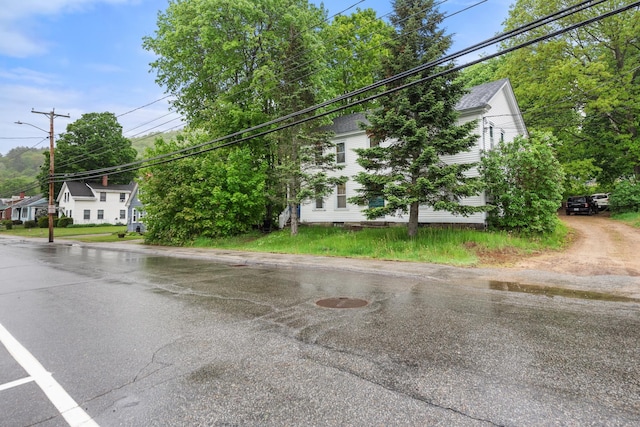 84 N Main St, Bristol, NH 03222