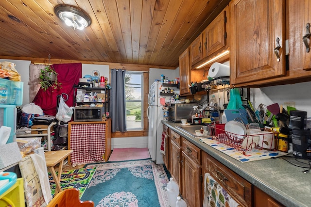 84 N Main St, Bristol, NH 03222