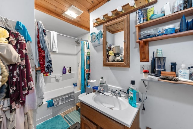 84 N Main St, Bristol, NH 03222