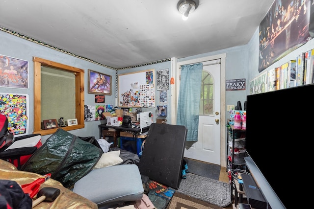 84 N Main St, Bristol, NH 03222