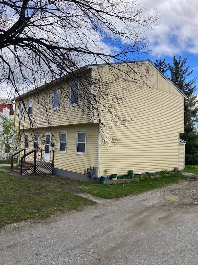 13 Bishop St, Saint Albans City, VT 05478