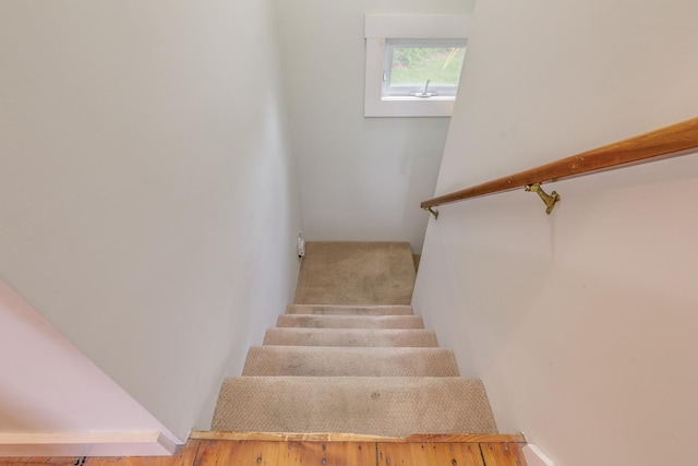 33 Tanner St, Concord, NH 03303 - view of staircase