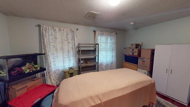 1862 Hooksett Rd, Hooksett, NH 03106 - bedroom with a textured ceiling