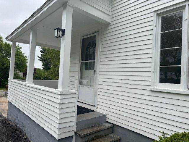 54 E Center St, Rutland City, VT 05701 - view of property entrance