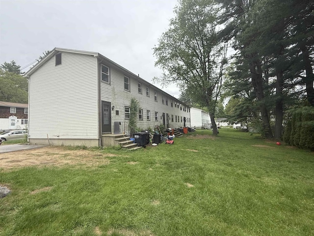 16 Townhouse Rd, Allenstown, NH 03275 - view of green lawn