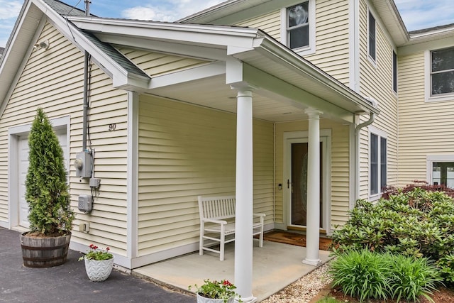90 Paugus Park Rd, Laconia, NH 03246 - doorway to property with a porch