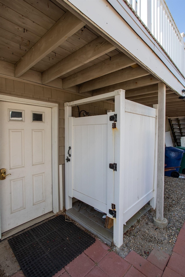 185 Kings Hwy, Hampton, NH 03842 - view of doorway to property