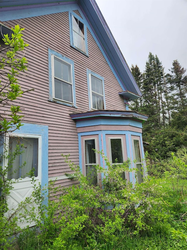 16 Northridge Rd, Burke, VT 05871 - view of side of home