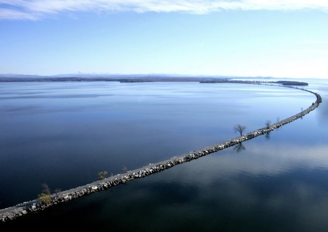 647A Church Rd, Colchester, VT 05446 - water view