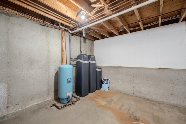 12 Emerald Cir, Goffstown, NH 03045 - unfinished below grade area with a water softener system
