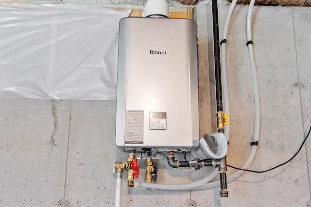 380 Greenfield Rd, Peterborough, NH 03458 - utility room with tankless water heater
