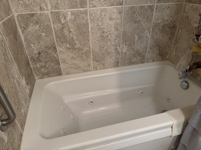 220 Foggs Ridge Rd, Ossipee, NH 03864 - bathroom featuring a whirlpool tub