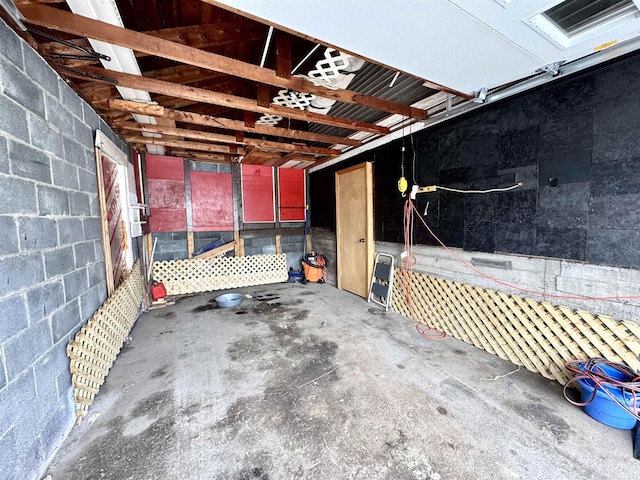 15 Park St, Colebrook, NH 03576 - view of garage
