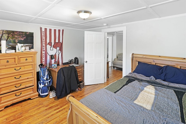 20 Daniel Webster Hwy, Plymouth, NH 03264 - bedroom featuring light wood finished floors and ornamental molding