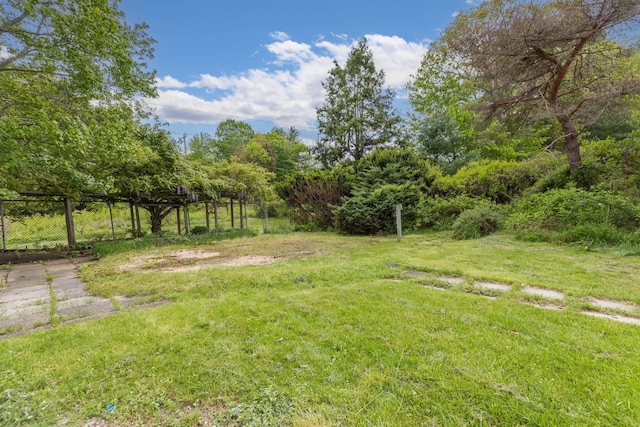 18 Riverdale Ave, Dover, NH 03820 - view of yard