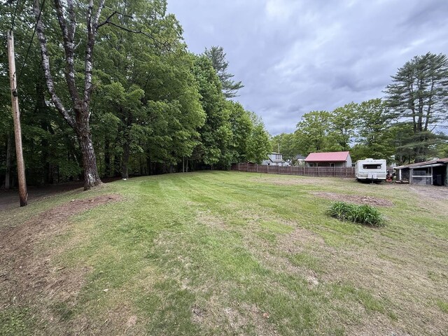 19 Gambier St, Claremont, NH 03743 - view of yard