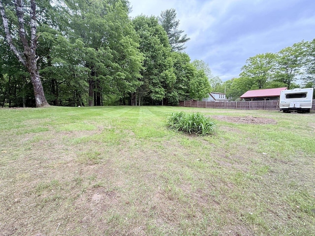 19 Gambier St, Claremont, NH 03743 - view of yard