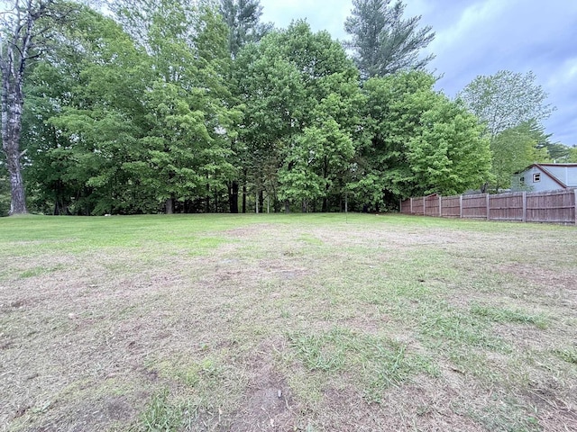 19 Gambier St, Claremont, NH 03743 - view of yard