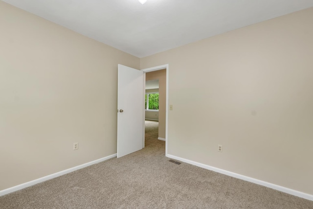 406 Lower Ridge Rd, Loudon, NH 03307 - unfurnished room featuring carpet floors and baseboards