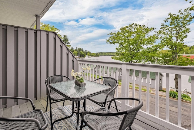 1144 Weirs Blvd Unit 20, Laconia, NH 03246 - balcony featuring outdoor dining space