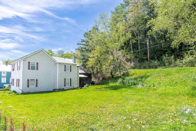 95 Main St, Wells River, VT 05081 - view of yard