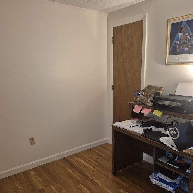 16 Oakwood Dr Unit 16, Claremont, NH 03743 - office space with wood finished floors and baseboards