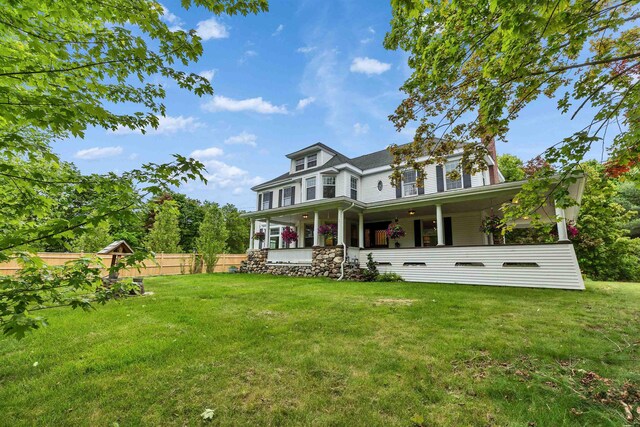 120 S Mast St, Goffstown, NH 03045 - view of front facade featuring a porch