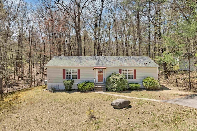 26 Birch Hill Estates Rd, Wolfeboro, NH 03894 - view of front of house featuring a front yard