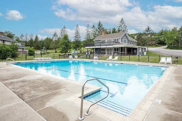 46 Willows Way Unit 5, Peru, VT 05152 - community pool with a patio area