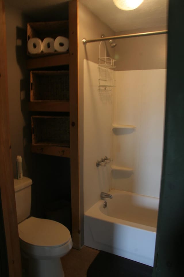 1083 Back Center Rd, Lyndon, VT 05851 - full bathroom featuring toilet and shower / tub combination