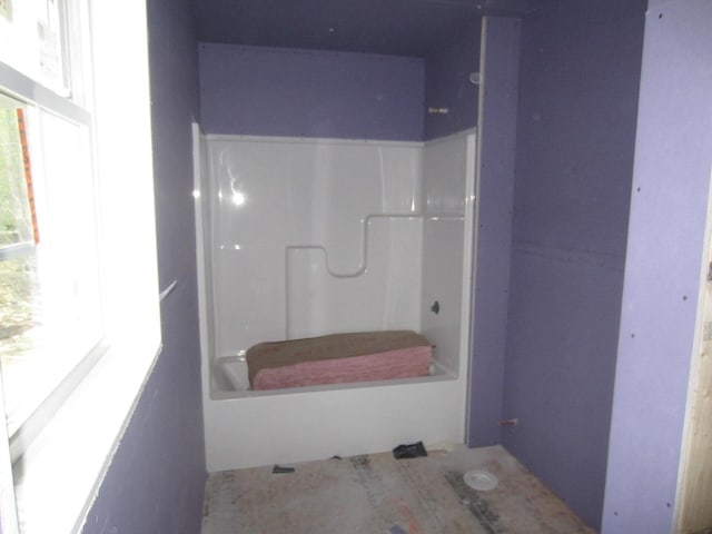 102 Thomas Dr, Wakefield, NH 03872 - bathroom featuring a shower and a bath