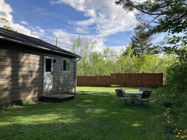 261 Vt 15 E Rd, Hyde Park, VT 05655 - view of yard