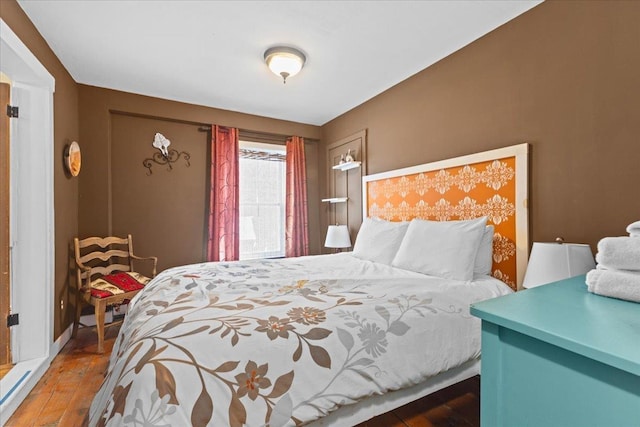 1460 Main St, Waitsfield, VT 05673 - bedroom featuring hardwood / wood-style flooring