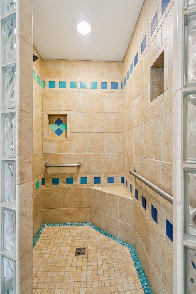 44 Clarksville Rd, Tunbridge, VT 05077 - full bath with a tile shower