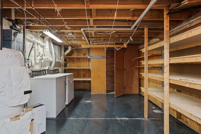 33 Wildwood Dr, Burlington, VT 05408 - unfinished below grade area with washing machine and clothes dryer