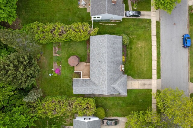 33 Wildwood Dr, Burlington, VT 05408 - drone / aerial view