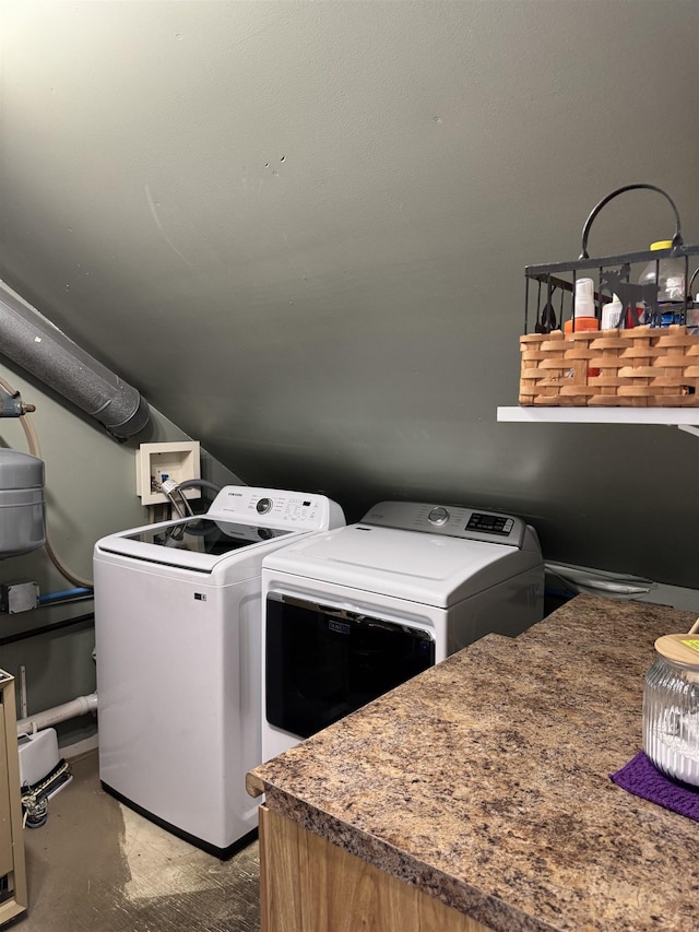 11 Modena Dr Unit 11, Concord, NH 03303 - laundry area featuring independent washer and dryer