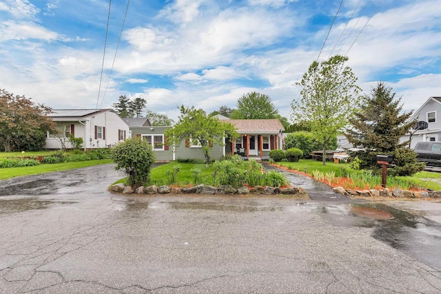 47 Foch St, Manchester, NH 03104 - view of front of home