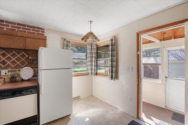 129 Camp Kiniya Rd, Colchester, VT 05446 - kitchen featuring white appliances, healthy amount of natural light, and light flooring